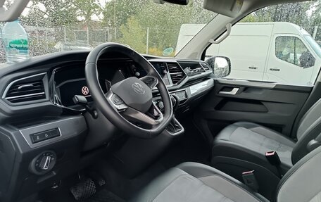 Volkswagen Multivan T6 рестайлинг, 2023 год, 9 400 000 рублей, 9 фотография