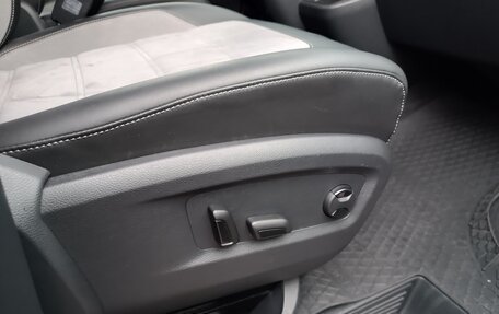 Volkswagen Multivan T6 рестайлинг, 2023 год, 9 400 000 рублей, 16 фотография