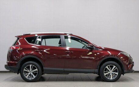 Toyota RAV4, 2018 год, 2 350 000 рублей, 12 фотография