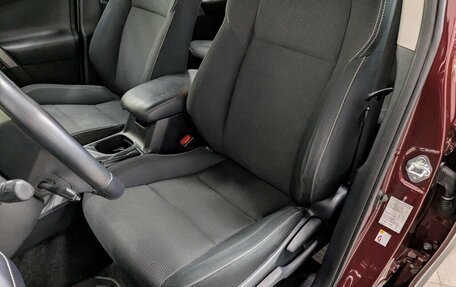 Toyota RAV4, 2018 год, 2 350 000 рублей, 14 фотография