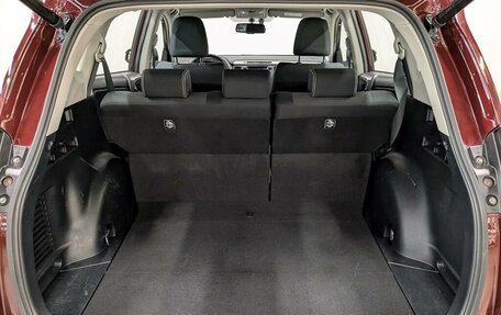 Toyota RAV4, 2018 год, 2 350 000 рублей, 28 фотография