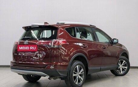 Toyota RAV4, 2018 год, 2 350 000 рублей, 15 фотография