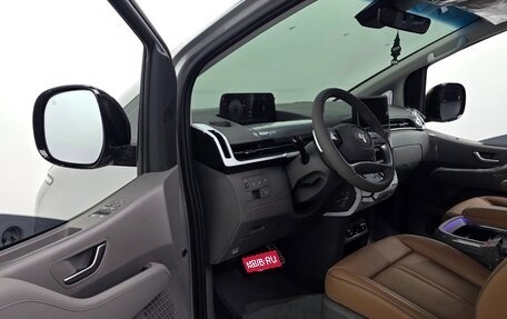 Hyundai Staria, 2023 год, 7 077 700 рублей, 12 фотография