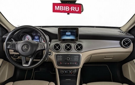 Mercedes-Benz GLA, 2016 год, 2 050 000 рублей, 14 фотография