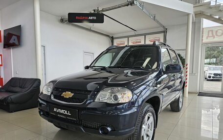Chevrolet Niva I рестайлинг, 2016 год, 899 000 рублей, 2 фотография