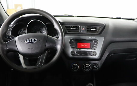 KIA Rio III рестайлинг, 2013 год, 899 990 рублей, 12 фотография