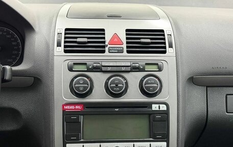 Volkswagen Touran III, 2009 год, 749 900 рублей, 16 фотография