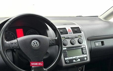 Volkswagen Touran III, 2009 год, 749 900 рублей, 8 фотография
