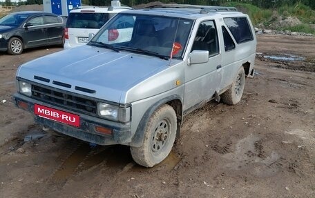Nissan Terrano II рестайлинг, 1988 год, 145 000 рублей, 2 фотография