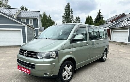 Volkswagen Multivan T5, 2011 год, 2 900 000 рублей, 3 фотография