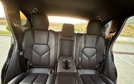 Porsche Cayenne III, 2011 год, 1 700 000 рублей, 16 фотография