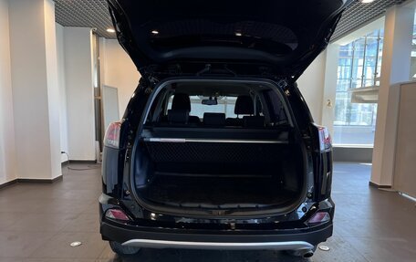 Toyota RAV4, 2019 год, 2 370 000 рублей, 34 фотография
