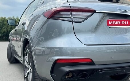 Maserati Levante I, 2022 год, 3 000 000 рублей, 2 фотография
