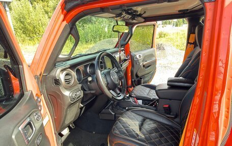 Jeep Wrangler, 2018 год, 4 000 000 рублей, 13 фотография