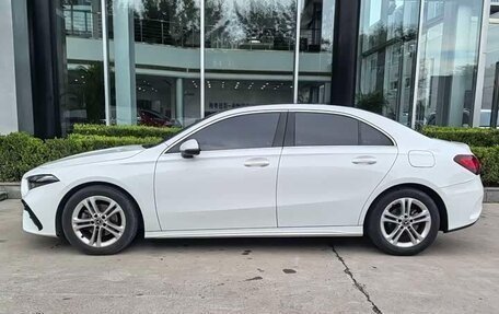 Mercedes-Benz A-Класс, 2023 год, 2 095 005 рублей, 6 фотография