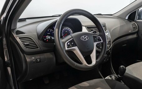 Hyundai Solaris II рестайлинг, 2013 год, 760 000 рублей, 5 фотография