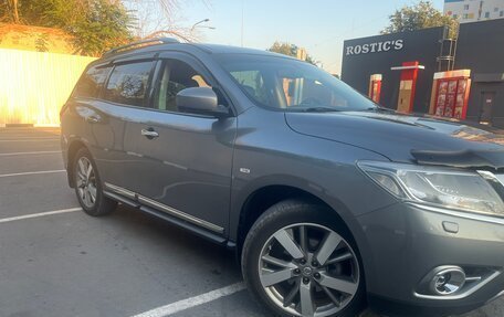 Nissan Pathfinder, 2016 год, 1 960 000 рублей, 2 фотография