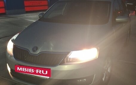 Skoda Rapid I, 2014 год, 850 000 рублей, 7 фотография