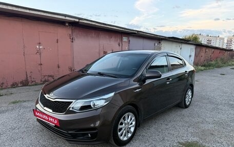 KIA Rio III рестайлинг, 2014 год, 945 000 рублей, 2 фотография