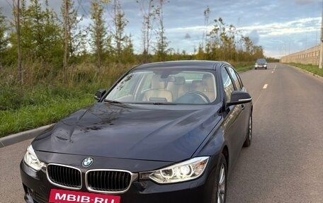 BMW 3 серия, 2014 год, 1 420 000 рублей, 2 фотография