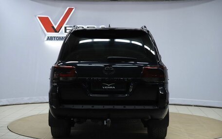 Toyota Land Cruiser 200, 2015 год, 4 290 000 рублей, 9 фотография