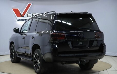 Toyota Land Cruiser 200, 2015 год, 4 290 000 рублей, 10 фотография