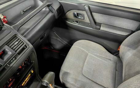 Mitsubishi Pajero III рестайлинг, 1995 год, 780 000 рублей, 12 фотография