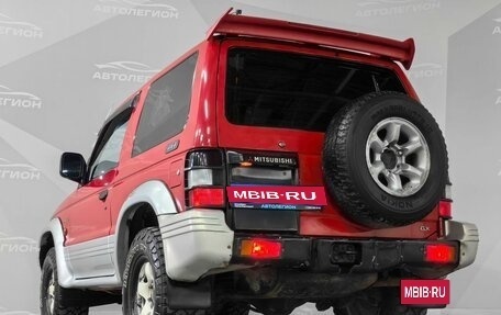 Mitsubishi Pajero III рестайлинг, 1995 год, 780 000 рублей, 25 фотография