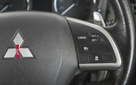 Mitsubishi Outlander III рестайлинг 3, 2014 год, 1 689 000 рублей, 18 фотография