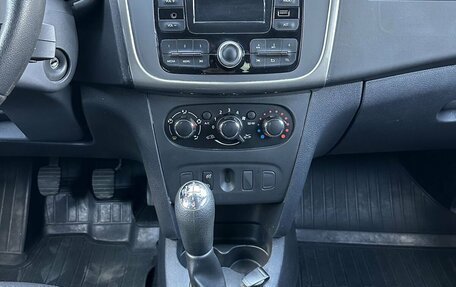 Renault Sandero II рестайлинг, 2019 год, 1 200 000 рублей, 11 фотография