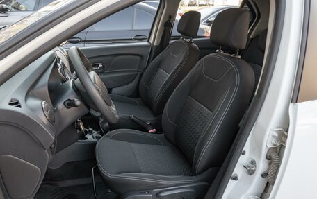 Renault Logan II, 2014 год, 749 000 рублей, 10 фотография