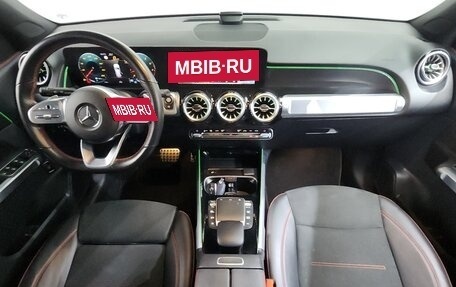 Mercedes-Benz GLB, 2022 год, 4 175 000 рублей, 7 фотография