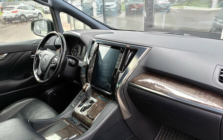 Toyota Alphard III, 2019 год, 3 996 000 рублей, 6 фотография