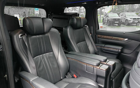 Toyota Alphard III, 2019 год, 3 996 000 рублей, 7 фотография