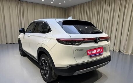 Honda Vezel, 2023 год, 1 890 000 рублей, 4 фотография