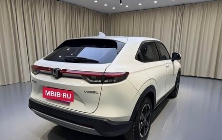 Honda Vezel, 2023 год, 1 890 000 рублей, 6 фотография