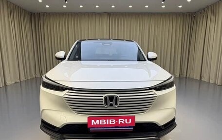 Honda Vezel, 2023 год, 1 890 000 рублей, 2 фотография