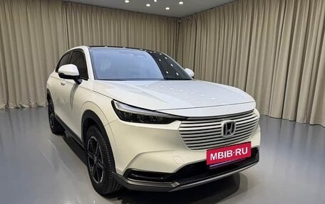 Honda Vezel, 2023 год, 1 890 000 рублей, 3 фотография