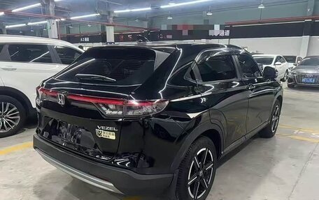 Honda Vezel, 2023 год, 1 750 000 рублей, 8 фотография