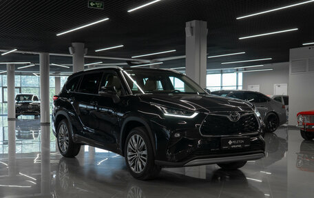 Toyota Highlander, 2026 год, 5 900 000 рублей, 2 фотография