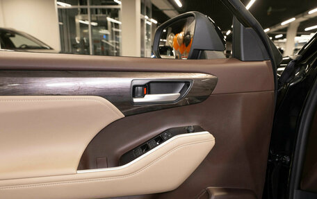 Toyota Highlander, 2026 год, 5 900 000 рублей, 24 фотография