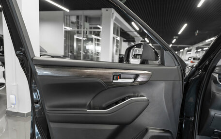 Toyota Highlander, 2026 год, 5 249 000 рублей, 22 фотография