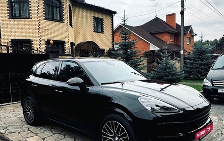 Porsche Cayenne III, 2018 год, 5 400 000 рублей, 2 фотография