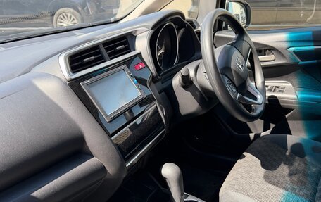 Honda Fit III, 2017 год, 900 000 рублей, 10 фотография