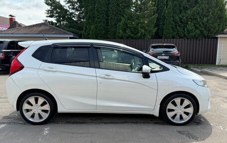 Honda Fit III, 2017 год, 900 000 рублей, 4 фотография