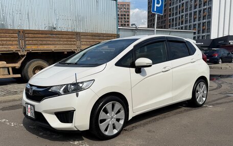 Honda Fit III, 2017 год, 900 000 рублей, 2 фотография