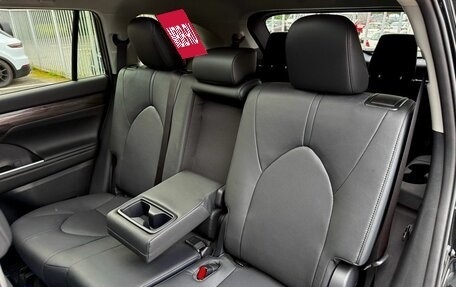 Toyota Highlander, 2026 год, 5 290 000 рублей, 18 фотография