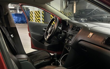 Volkswagen Polo VI (EU Market), 2012 год, 450 000 рублей, 13 фотография