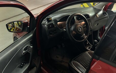 Volkswagen Polo VI (EU Market), 2012 год, 450 000 рублей, 14 фотография