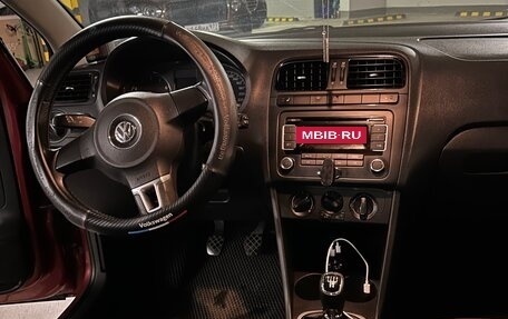 Volkswagen Polo VI (EU Market), 2012 год, 450 000 рублей, 17 фотография
